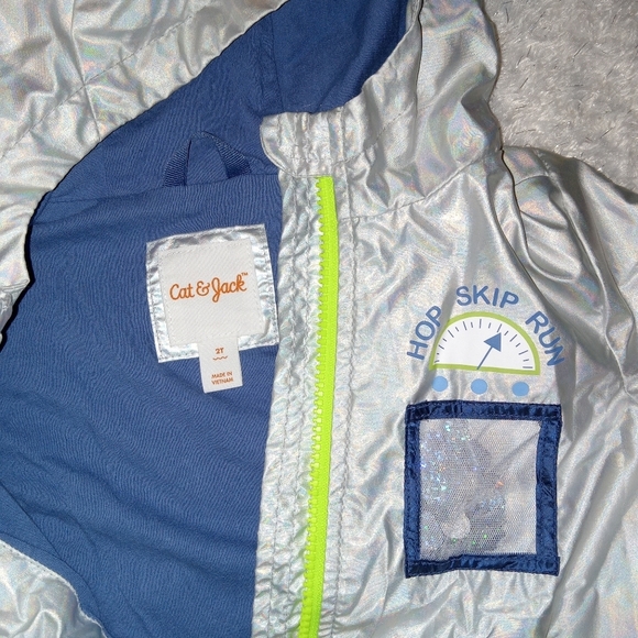 Cat & Jack Silver Space Cadet Alien Zip Up Windbreaker Raincoat size 2T - Picture 6 of 6